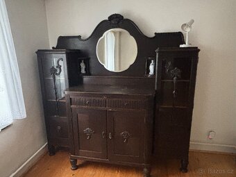 Starožitný nábytek - 4
