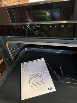 Vestavná trouba AEG s pyrolýzou - 4