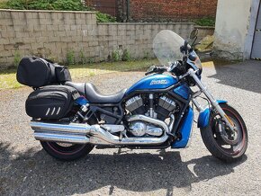 Harley Davidson V-Rod - 4