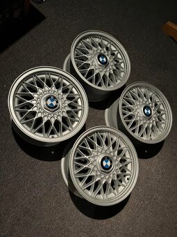 Bmw e30 - v renovaci - 4