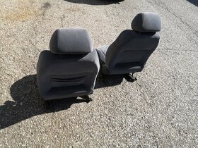 Prodám přední sedačky SEAT Toledo II. - 4