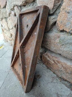 Litinový poklop - 4