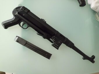 Expanzní samopal MP 40 - 4