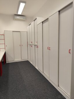 Pronájem kanceláře Dolní náměstí 1356 přenechám nábytek - 4