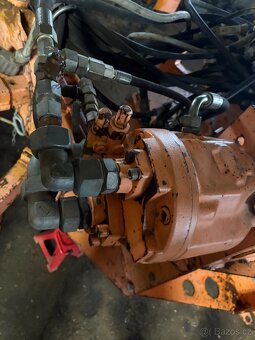 Hydraulické čerpadlo z mulčovače - 4