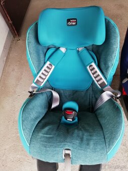 Autosedačka Britax ROMER SafeFixPlus 9-18kg 9měsíců - 4 roky - 4