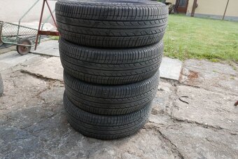 Prodám pneu Bridgestone 175/65x15 84H - 4