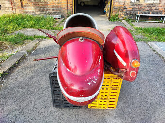 Velorex sidecar červený - 4
