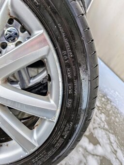 Predám originálne VW elektróny R17 + letne pneu 235/45 - 4