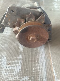 Alternátor s relem 12V 55A - 4