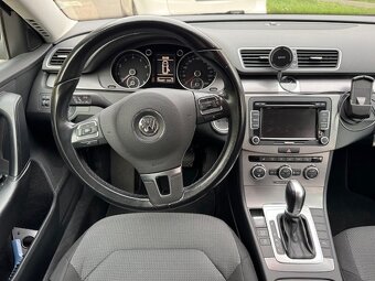 VW Passat Variant 1.4 TSI EcoFuel 233 tkm - 4
