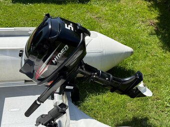 Člun s motorem 5hp - 4