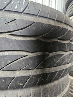 235/60r17 106H Dunlop - 4