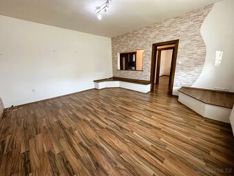 Prodej rodinného domu 234 m², pozemek 2009 m² Šanov - 4