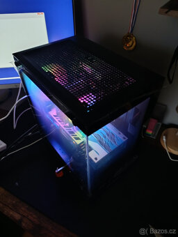 Malé Herní PC + pracovní stanice / 64 GB / 6250GB / 28 CPU - 4