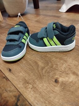 Adidas boty a jiné - 4
