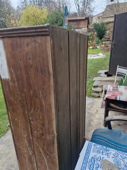 Šatní skříň - 4