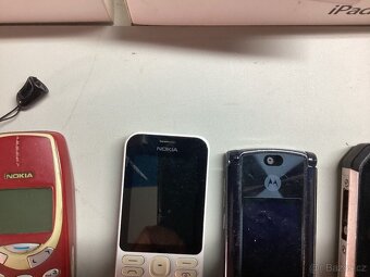 Stare telefonyNabizim několik znacek - 4
