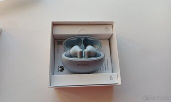Sluchátka Huawei FreeBuds 5i - 4