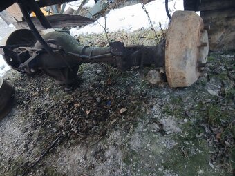 Zadní ,střední,náprava Praga V3S - 4