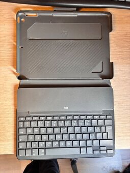 Klávesnice Logitech Slim folio pro IPad - 4