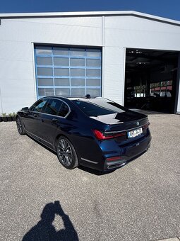 BMW 750d xDrive Sedan - 4