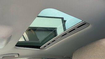 Škoda Superb. - 4