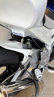 Suzuki gsr 600 - 4