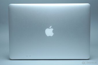 ZÁRUKA/Macbook Pro 15.4"/I7 2.2GHZ/16GB RAM/256GB SSD/CZ - 4