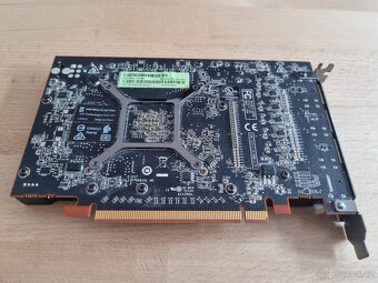 Profesionální grafická karta AMD Radeon Pro WX 5100 8 GB - 4