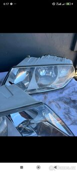 Prodám Přední světla L+P Škoda Octavia 2 - 4