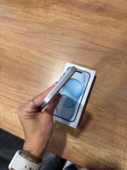 iPhone 15 - 4