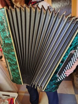 Akordeon, tahací harmonika - 4