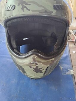 Helma na motorku - 4