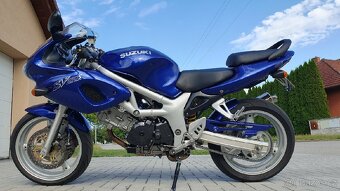 Suzuki SV650S - 4