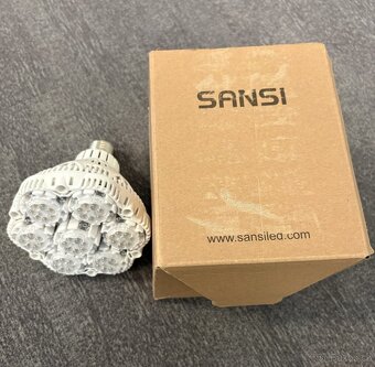 Prodám SANSI LED žárovku E27 pro růst rostlin 36W - 4