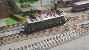 Vláčky N - lokomotiva E144 - 4