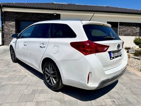 Toyota Auris 1.8 Hybrid, ČR - 4