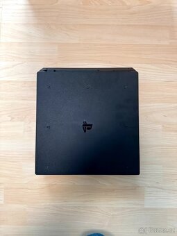 Playstation 4 PRO - 4