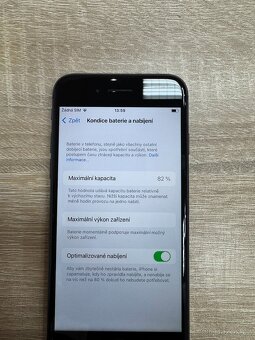 Apple iPhone 8 64GB Black - 4
