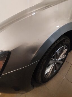 Prodám VW Passat B8 sedan Highline šedý - 4