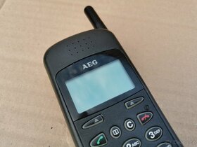 Mobilní telefon AEG D 9040 - 4