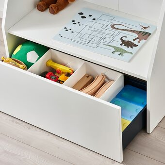 Ikea BERGIG dětská knihovnička - 4