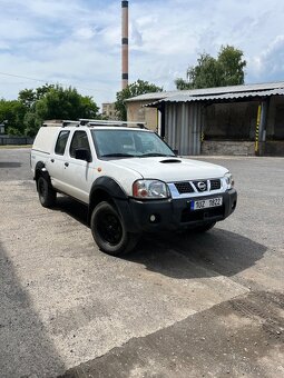 Nissan Navara D22 - 4
