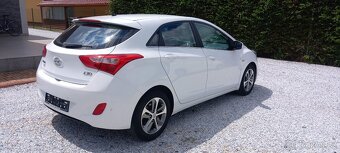 Hyundai i30 1.6 CRDi - 4