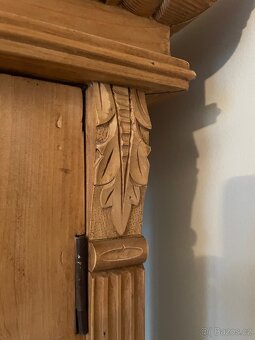 Skleník- starožitná skříň z masivu - 4