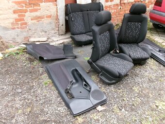 VW GOLF 3 , 3,5 - interier , sedačky, tapeci - 4