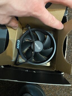 AMD Ryzen 5 2600 - 4