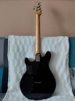 Sterling Music Man - sleva - 4