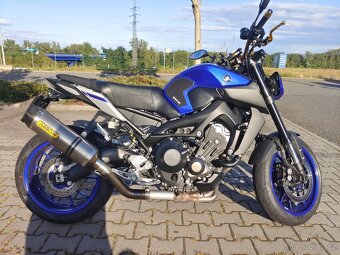 Yamaha MT09 - 4
